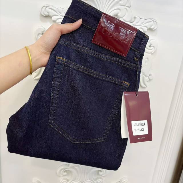 Gucci 2025 Spring and Summer new men's jeans! Trade-level OEM products, extremel