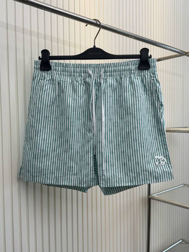 Lv Louis 25Ss new rubber patch beach shorts Size: SML Xl