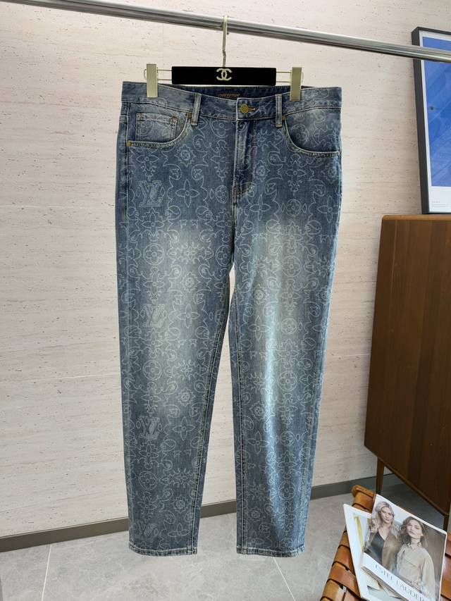 Lv25S Spring and Summer Men's Straight Jeans Made of cotton denim fabric, soft y