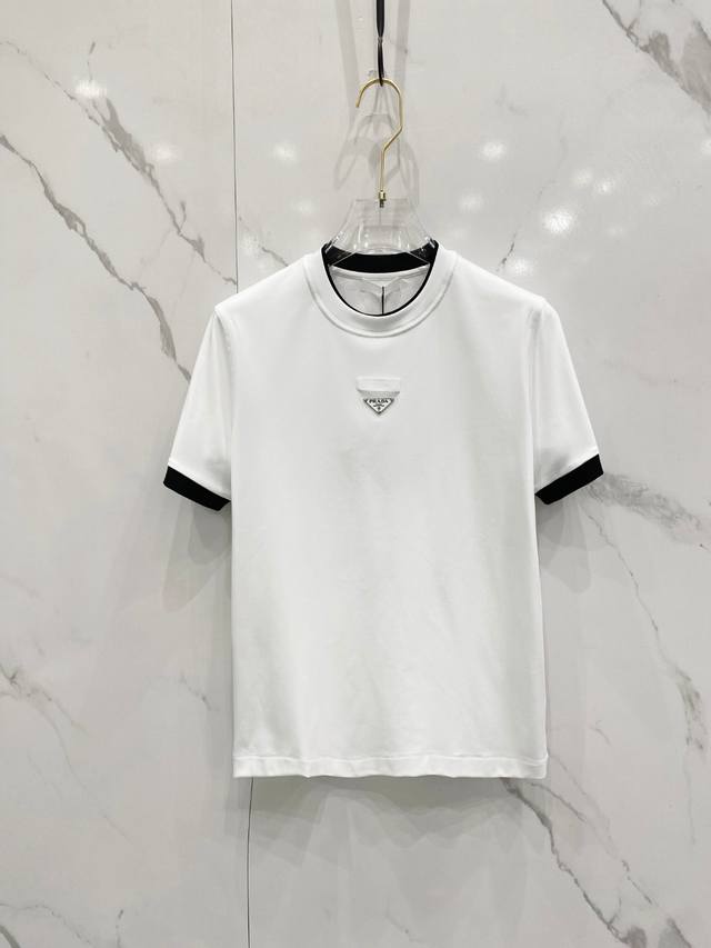 Prada 2025 Spring and Summer new models are launched in the counter. The latest