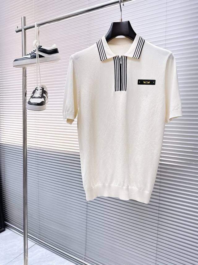Fendi 25Ss new knitted short sleeves, super classic design, simple without any e