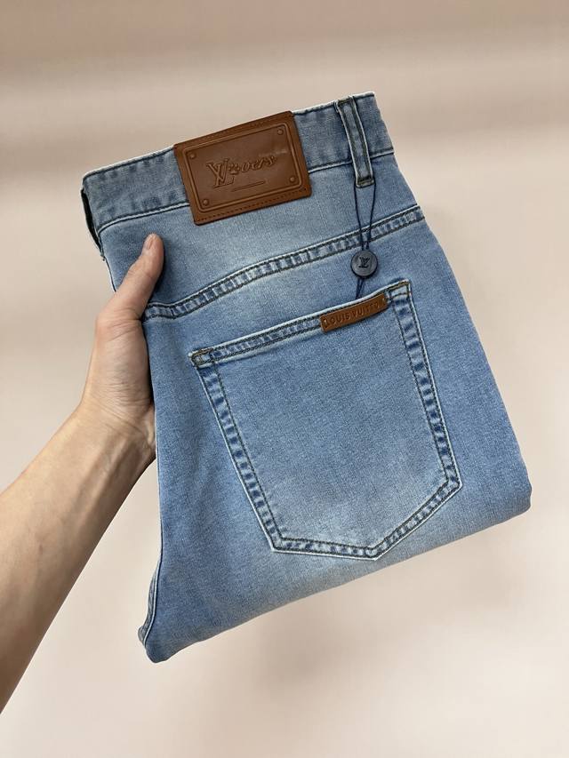 Mainly promote Lv exclusive new Donkey brand trendy men's fashion casual jeans,