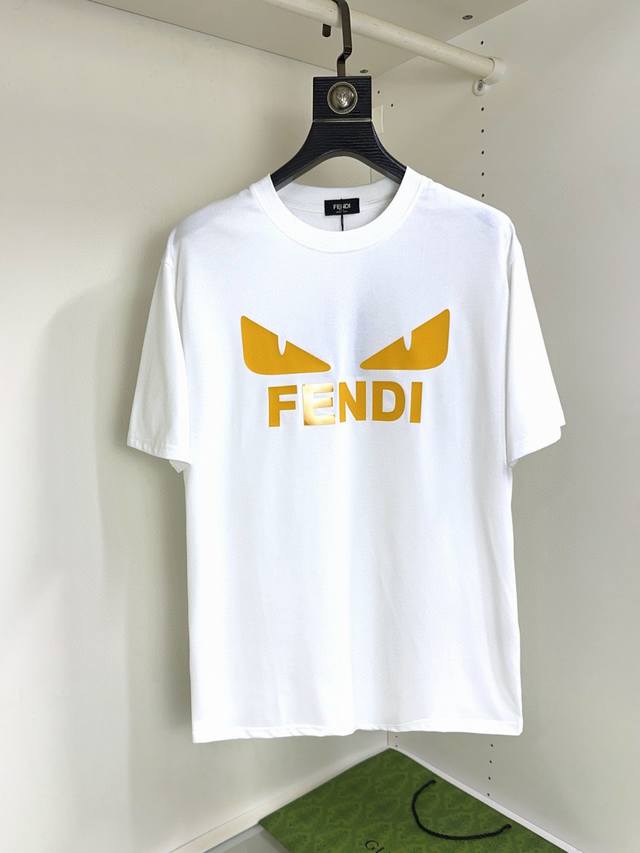 Fendi can wear up to 200 pounds. Top-grade round-neck casual short-sleeved high-