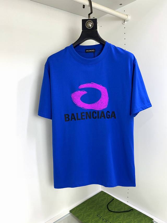 Balenciaga can wear up to 200 pounds. Top-grade round-neck casual short-sleeved
