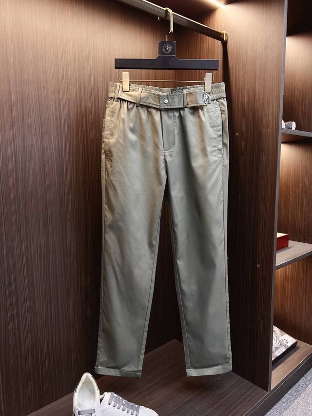 Prada 2025 early spring new style. Imported fabrics, simple and versatile, suita