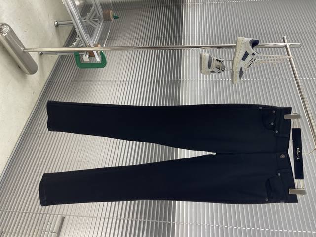 Loro Piana 25Ss light-colored five-pocket jeans are here! A must-have item for m