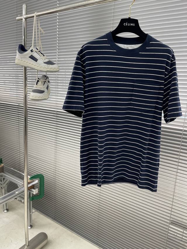-Bc 25Ss New striped T-shirt, this fabric uses a striped pattern in the colors o