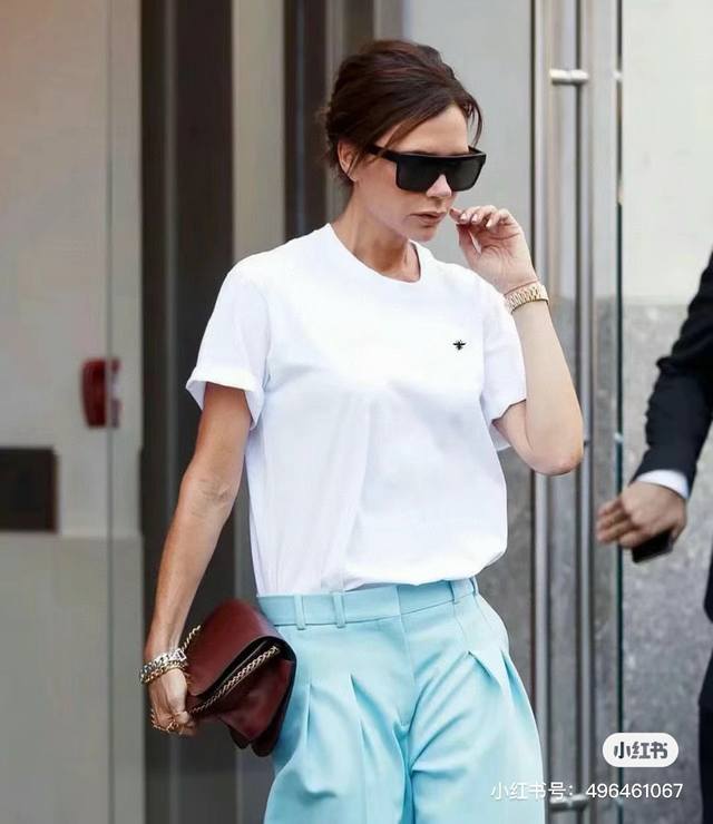 2025 Spring/Summer Di*R Homme Classic Bee Embroidery Short-Sleeved T-Shirt The c