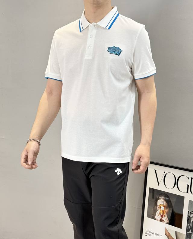Dio*R 25S Summer Men's Casual Polo. The blue stripes on the collar are made of t