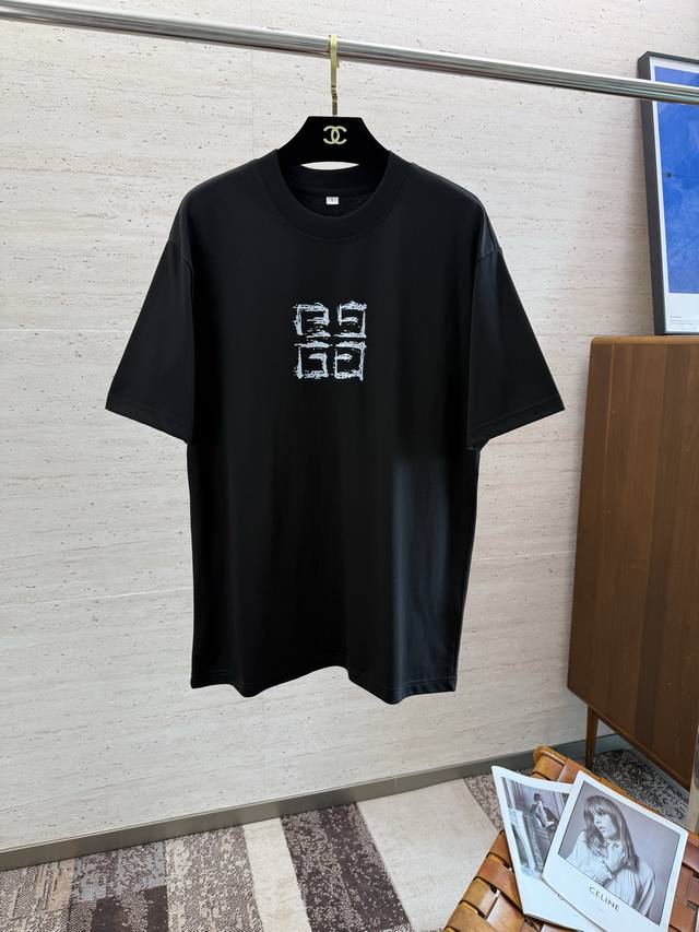 Giv2025 The overall color of the new spring and summer short-sleeved shirt is br