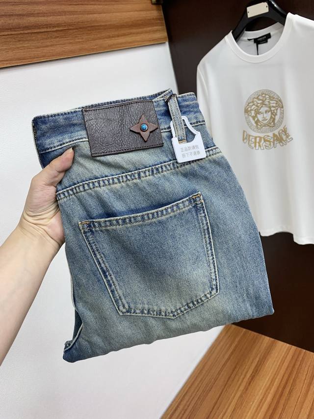 Lv Louis Vuitton 2025Ss early spring new original men's jeans. Pure-blooded prod