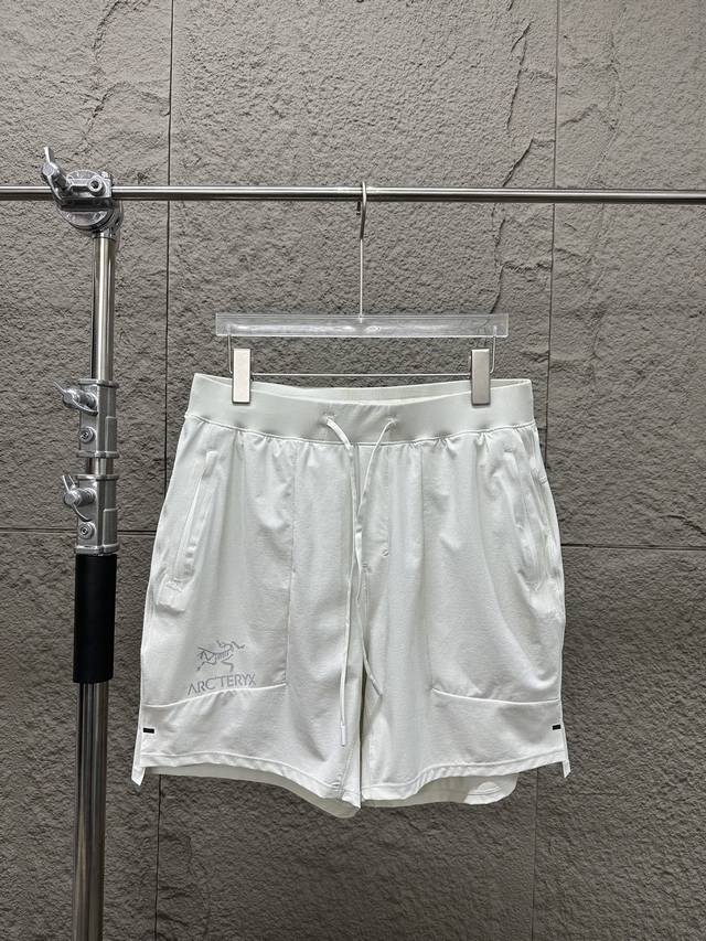 Arc'teryx 2025Ss summer new outdoor sports shorts. with classic reflective small