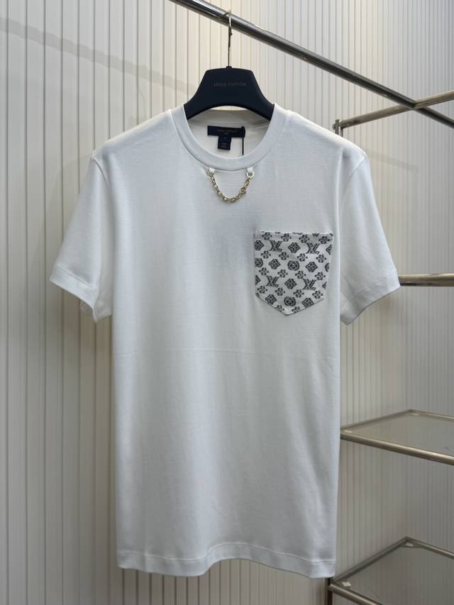 Lv Louis classic old flower denim pocket decoration short-sleeved T-shirt Size: