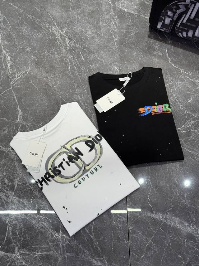 Dio*R 25Ss Spring and Summer T-shirt new arrival! Full-length hand-painted desig