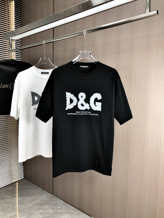 Dg25 new men's round neck short-sleeved T-shirt with outstanding design, showing