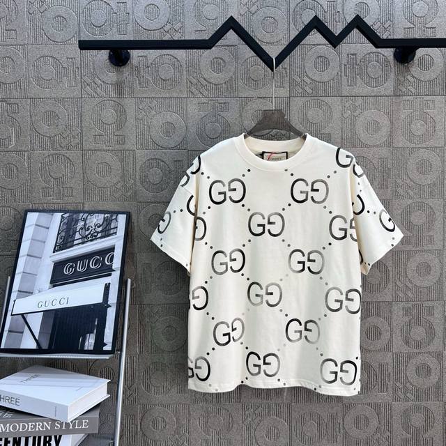 Gucci Gucci full-letter logo with large pattern The logo is refined and upgraded