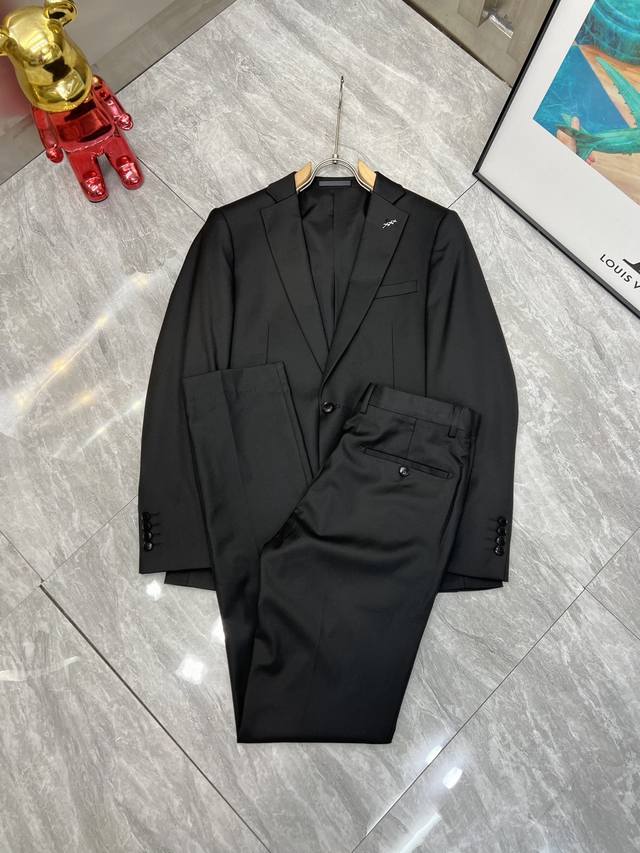 Zzegna 2025 new suits and suits. Good product. No need to introduce too much. Se