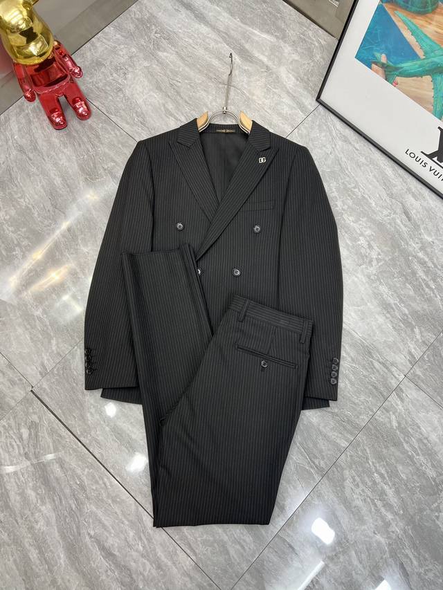 Dg Dolce & Gabbana 2025 new suits and suits. Good product. No need to introduce