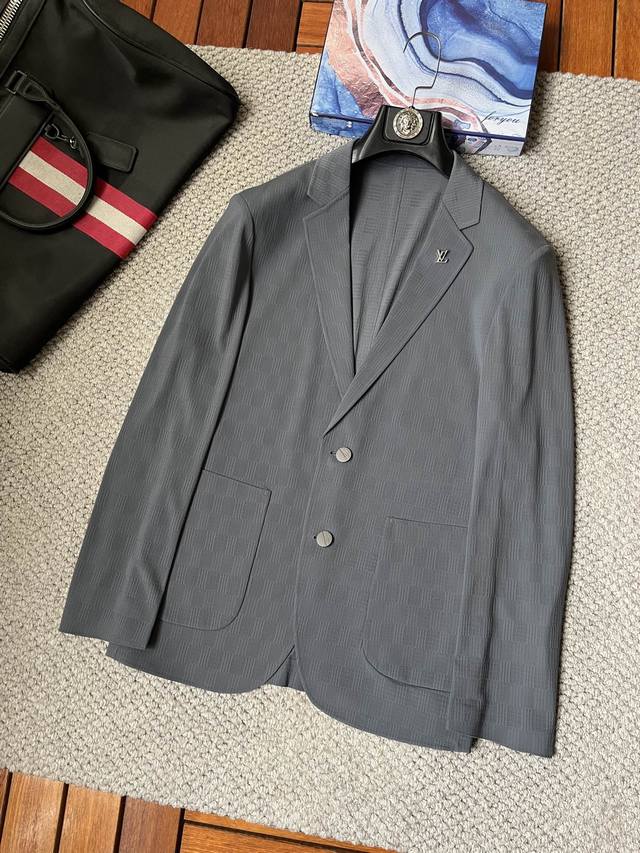 Lv 2025Fw Men's Spring Suit Jacket, a casual everyday wear item! The upper body