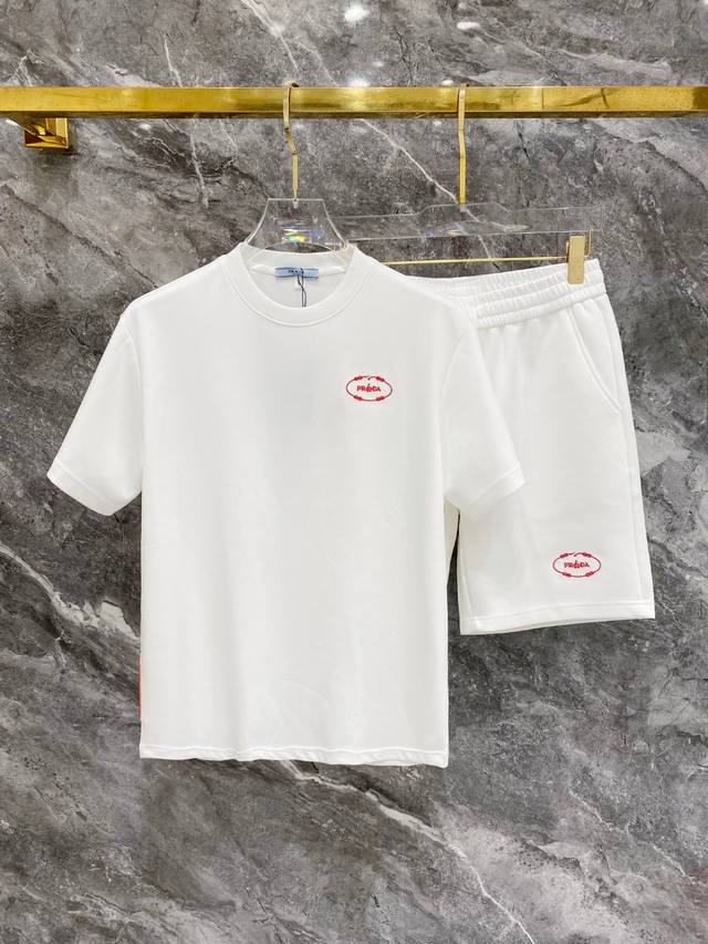 Prada 2025Ss Spring Snake New Arrival Casual Short-sleeved Shorts Set! The celeb