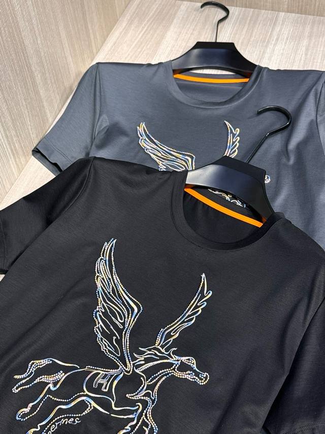 The latest Pegasus embroidered men's round neck T-shirt from Aimajia for the spr