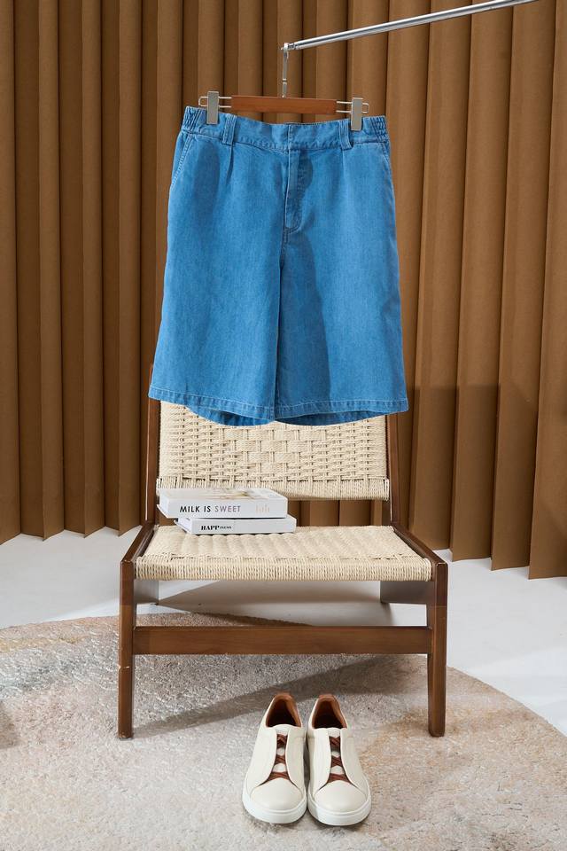 The wildness of jeans, the lightness of shorts, heavy-duty washed jeans, elastic