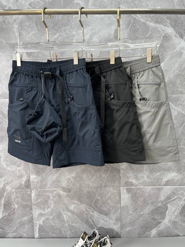 Armani 2025 new summer men's casual shorts, high-end custom summer casual pants,