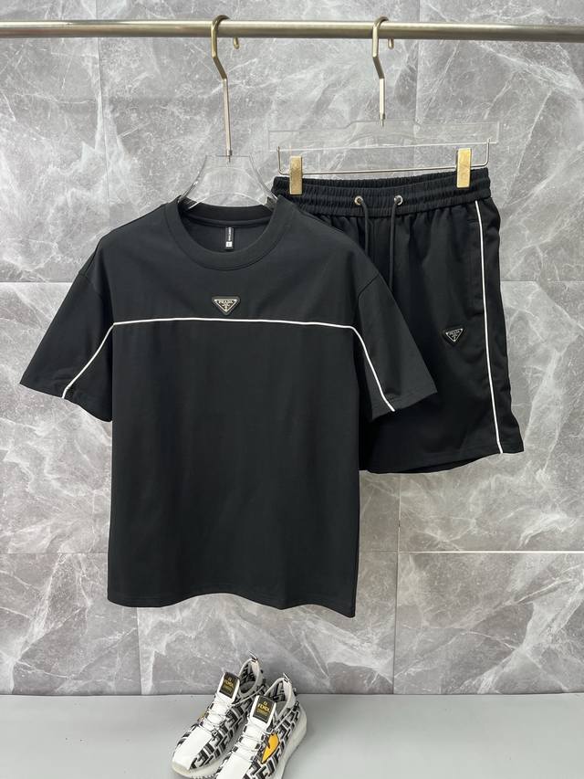 Prada 2025Ss round neck short-sleeved shorts suit. Pure cotton fabric will not m