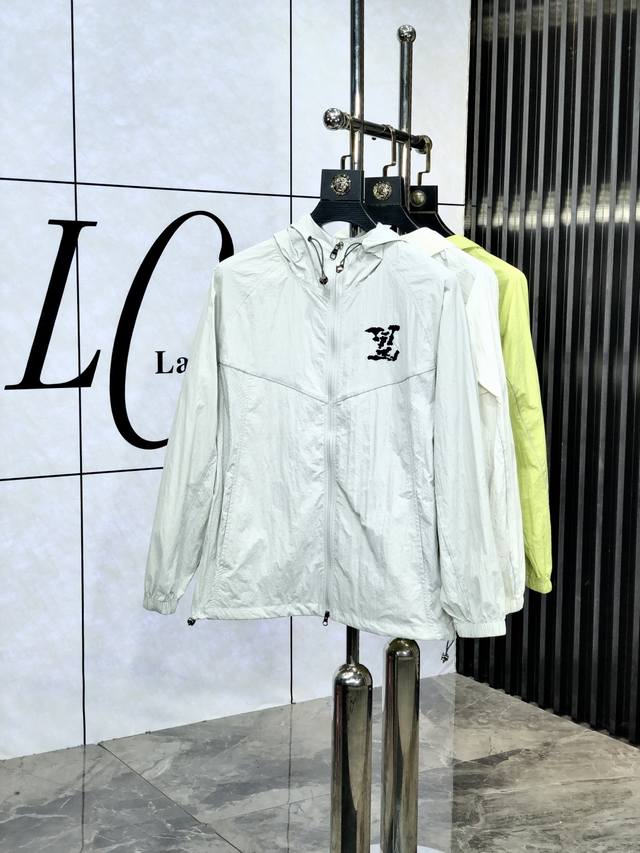 Lv. Lightweight, breathable and comfortable! Unisex. Special imported fabric hoo