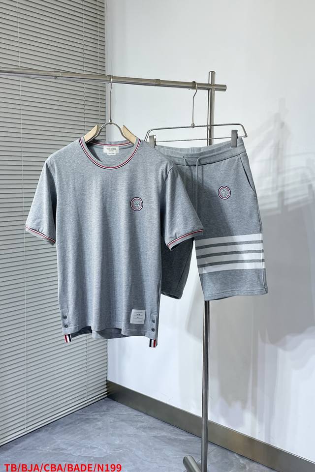 Tops and pants N199 Tb new style circle puppy color stripe thread round neck sho