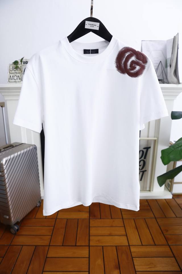 Gucci Gu*Ci. 2025 new summer style! Fashionable men's casual round neck short-sl