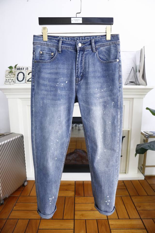 Fendi Fe*Di. 25 Summer new original high-end men's jeans Luxury classic brand le