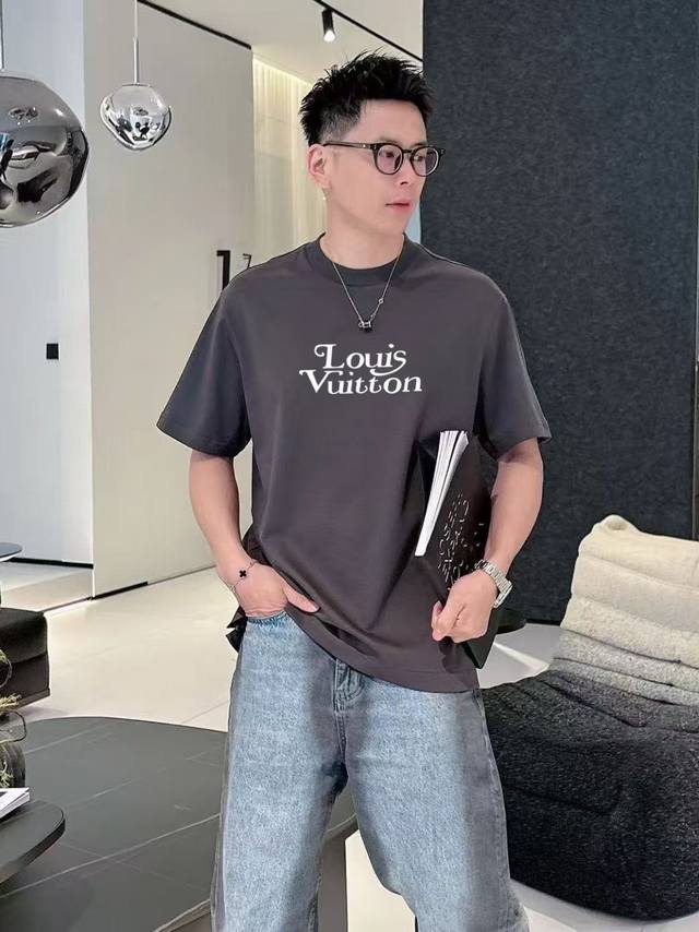 Lv short-sleeved series Season: 2025 Spring and Summer Color: Black, White, Gray