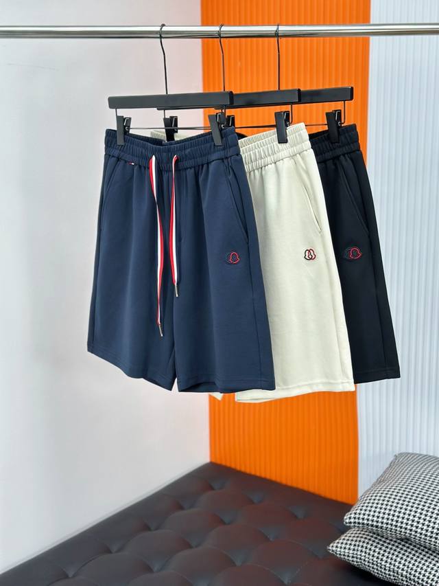 Moncler new summer men's casual shorts, high-end custom nylon fabric, extremely