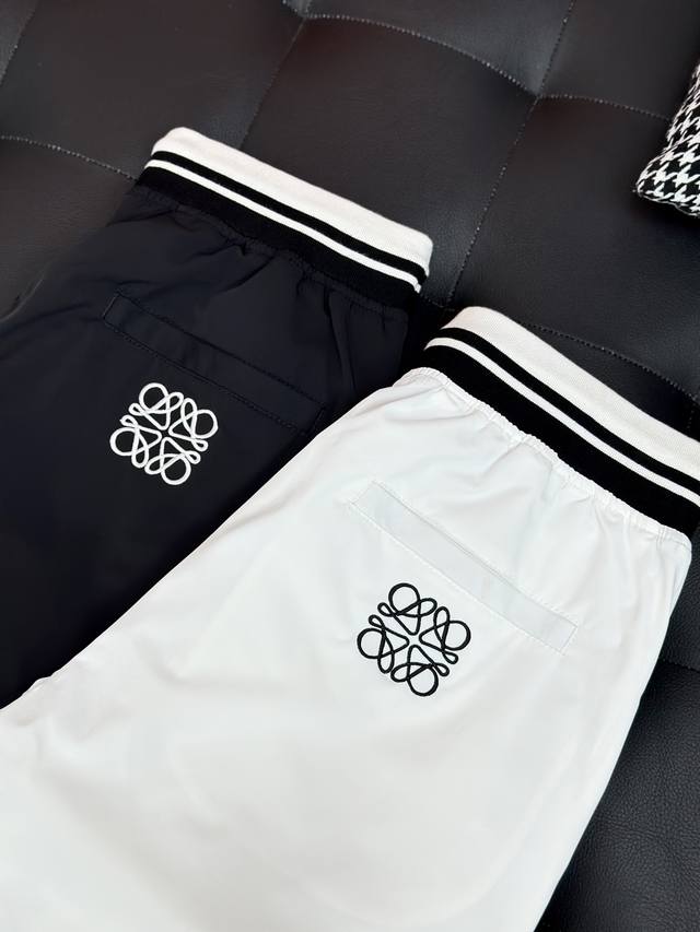 Loewe's new summer men's casual shorts, imported nylon fabric, mesh lining for b