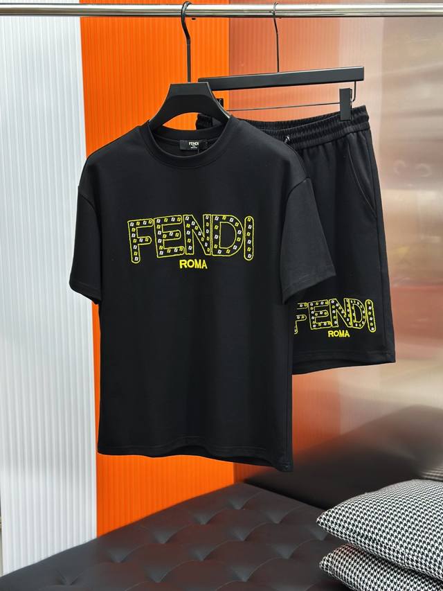 Fendi Fendi 25 spring and summer latest short-sleeved suit, heavy craft embroide