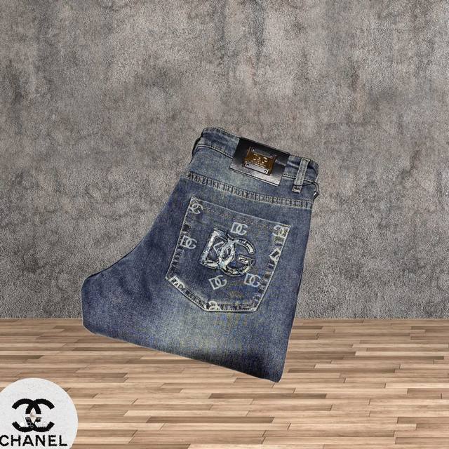 D&G Dolce & Gabbana's latest spring and summer jeans are stress-free to enter an