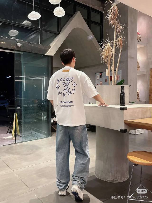 New fashion brand T-shirt from Donkey Brand. Synced with Xiaohongshu! ! Same sty