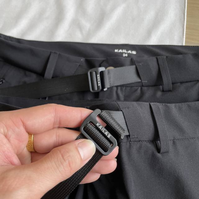 Detail picture Difference in market version Kailas T9 quick-drying pants men's a