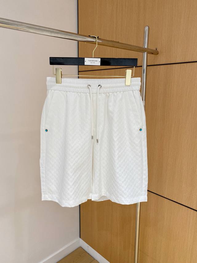 Lv 25Ss Spring and Summer new models are launched in the counter. The latest sho