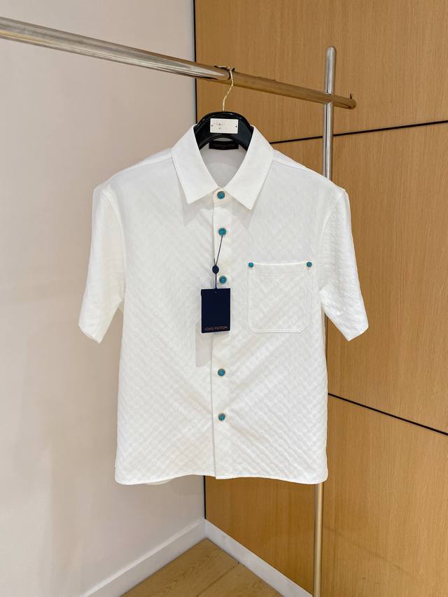 Lv men's top-quality fabric casual shirt latest model with an invincible upper b