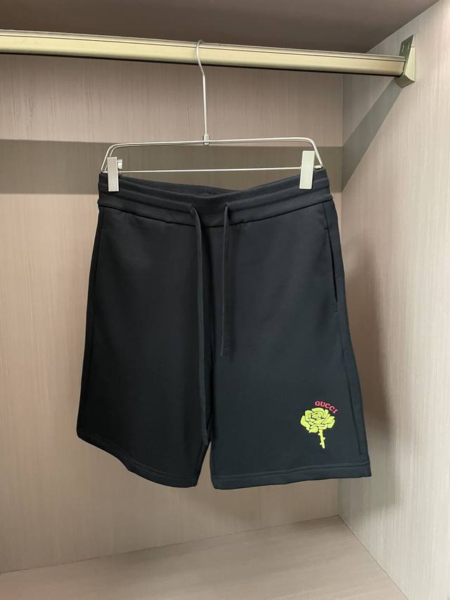 Gucc 2025 Summer Shorts! All-match elastic waist casual shorts! The elastic wais