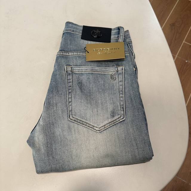 Bbr Burberry exclusive new jeans, high-end version! Custom-made fabrics are brea