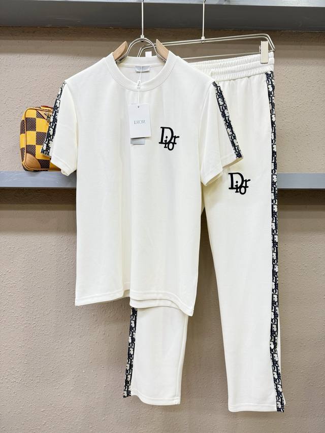 Set Dior 2025 new casual suit, with exquisite details and a high-end feel. Custo