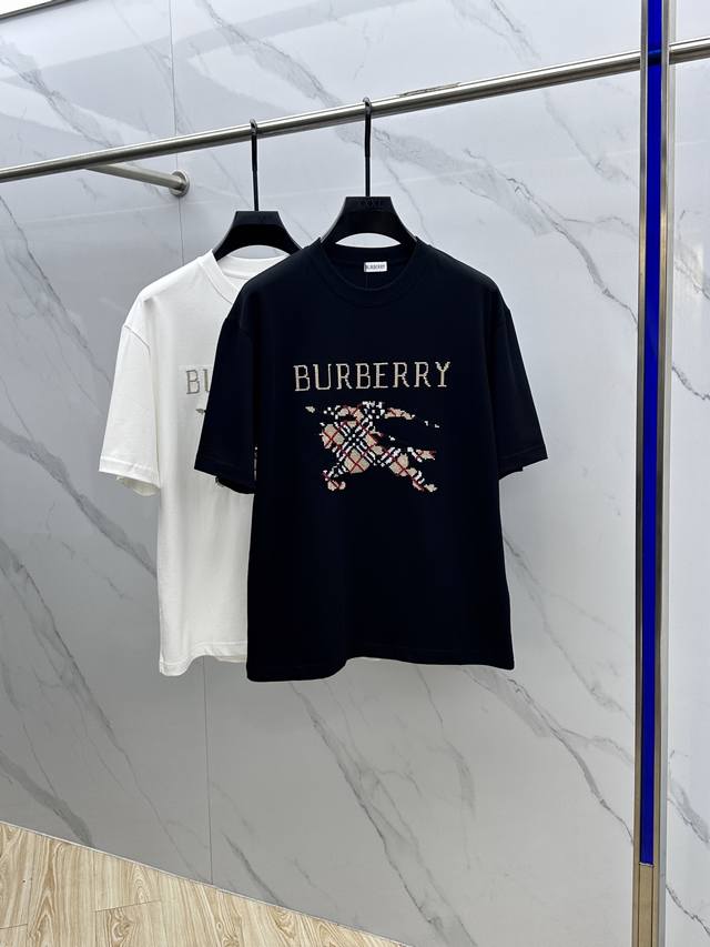 Burberry* 2025Fw Spring/Summer new round-neck slightly wide base T-shirt, 3D Log