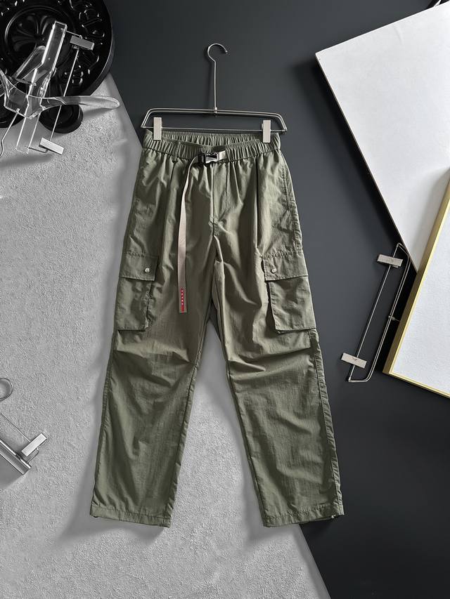 Prad Army Green Overalls A combination of fashion and practicality Low-key and c