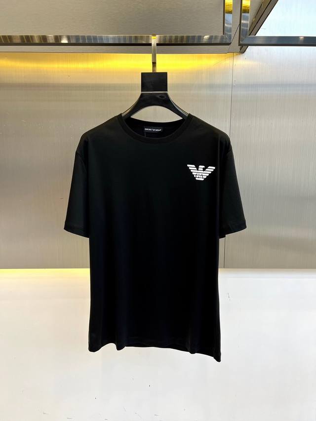 Armani, 2025 Spring and Summer Men's New Round Neck Short Sleeve T-shirt. Import