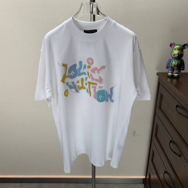 Lv2025 spring and summer new custom towel embroidery round neck T-shirt real thi