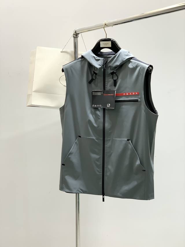 vest, shorts P270, Prada, the latest product for summer 2025, available at the c