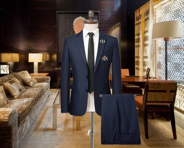 First choice for business! Formal suits are a must for negotiation and job appli